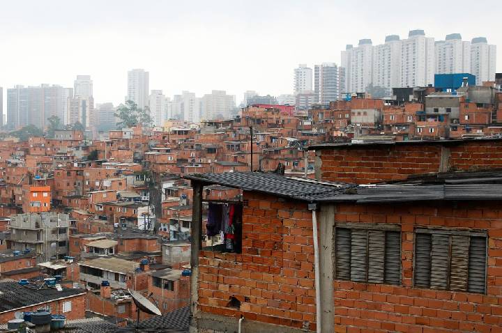 Abordagem da Polícia Militar deixa um homem baleado em Paraisópolis