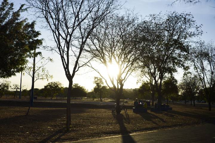 Calor e chuva persistem em grande parte do país