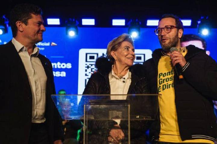 Elizabeth Schmidt oficializa filiação ao PL e assume presidência municipal da sigla em Ponta Grossa