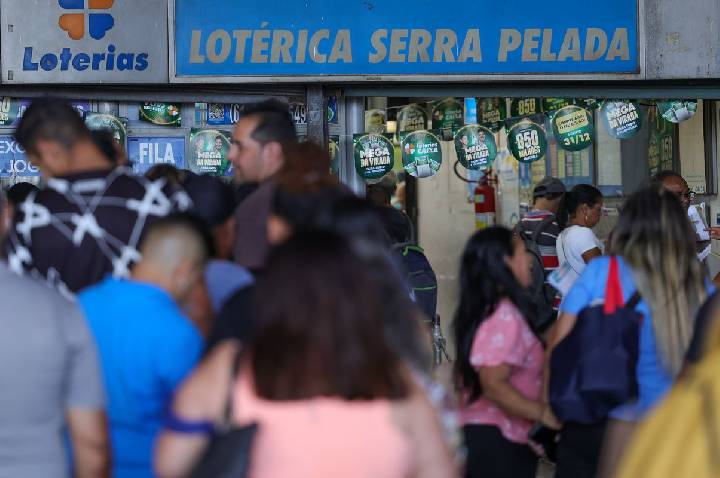 Mega-Sena acumula novamente e prêmio principal vai para R$ 52 milhões