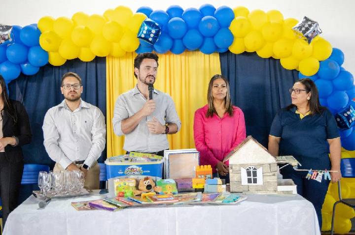 Prefeitura lança Programa Apucarana Lê para fortalecer a alfabetização na rede municipal