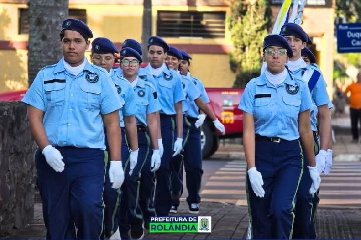 Semana da Pátria segue em Rolândia com participação da comunidade escolar