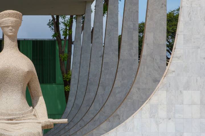 STF marca para setembro retomada do julgamento da Lei da Ficha Limpa
