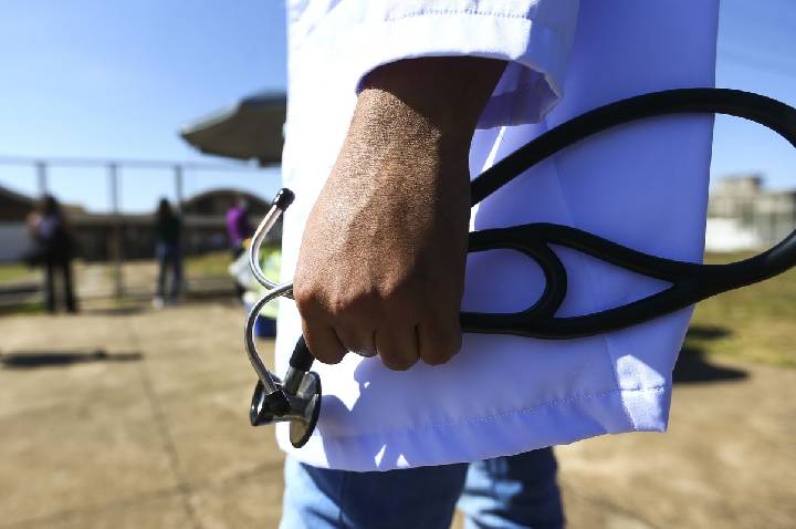 STJ restabelece sanções a cursos de medicina com nota baixa no Enamed