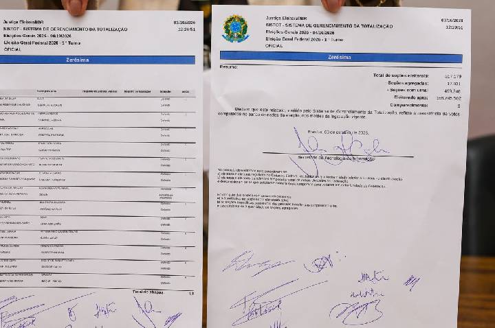TSE faz teste final de sistemas e emite zerézima