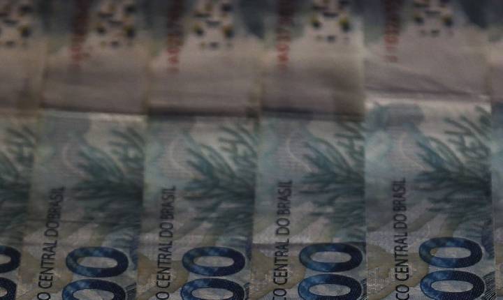 União pagou R$ 696,38 milhões em dívidas de estados e municípios
