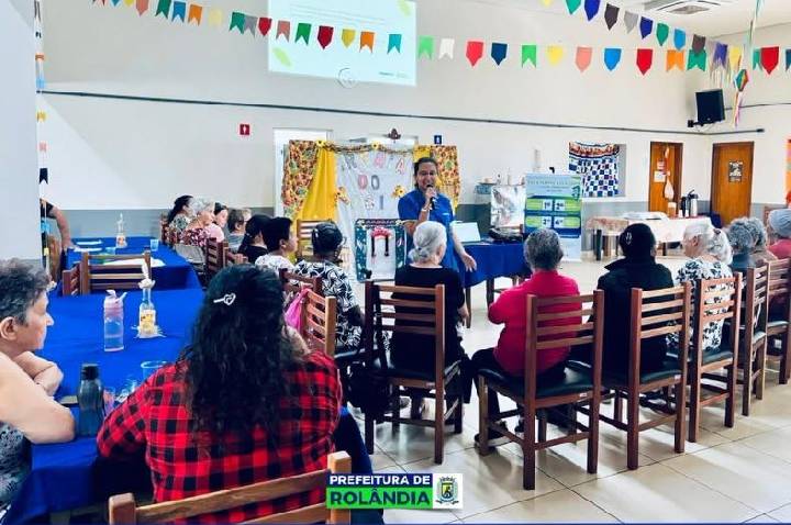 Usuários do CCI participam de palestra sobre Educação Ambiental