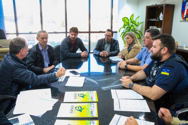 Prefeitura de Arapongas e forças de segurança acertam detalhes da organização de eventos esportivos