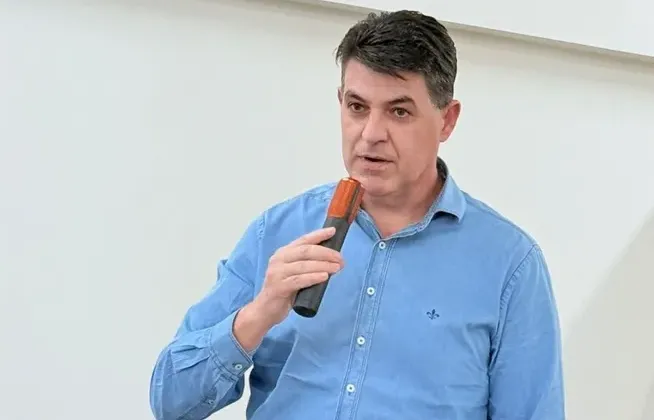 Arapongas participa de evento no MP sobre combate ao abandono escolar