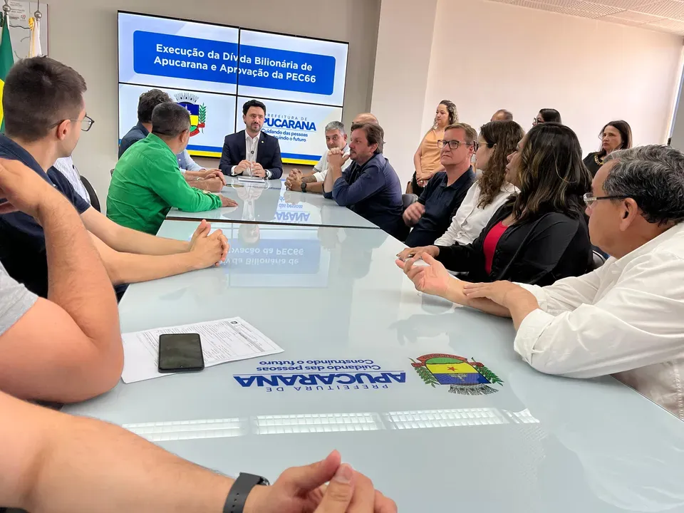 União executa dívida de R$ 1,3 bi de Apucarana e prefeito anuncia corte de gastos