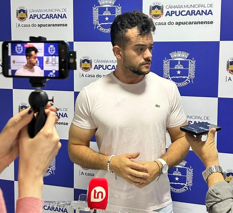 Presidente da Câmara solicita retirada de quebra-molas antes de semáforos em Apucarana