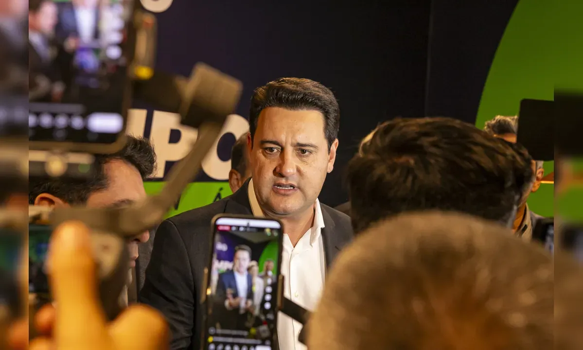 Ratinho Jr. vence Lula em 2º turno, aponta nova pesquisa