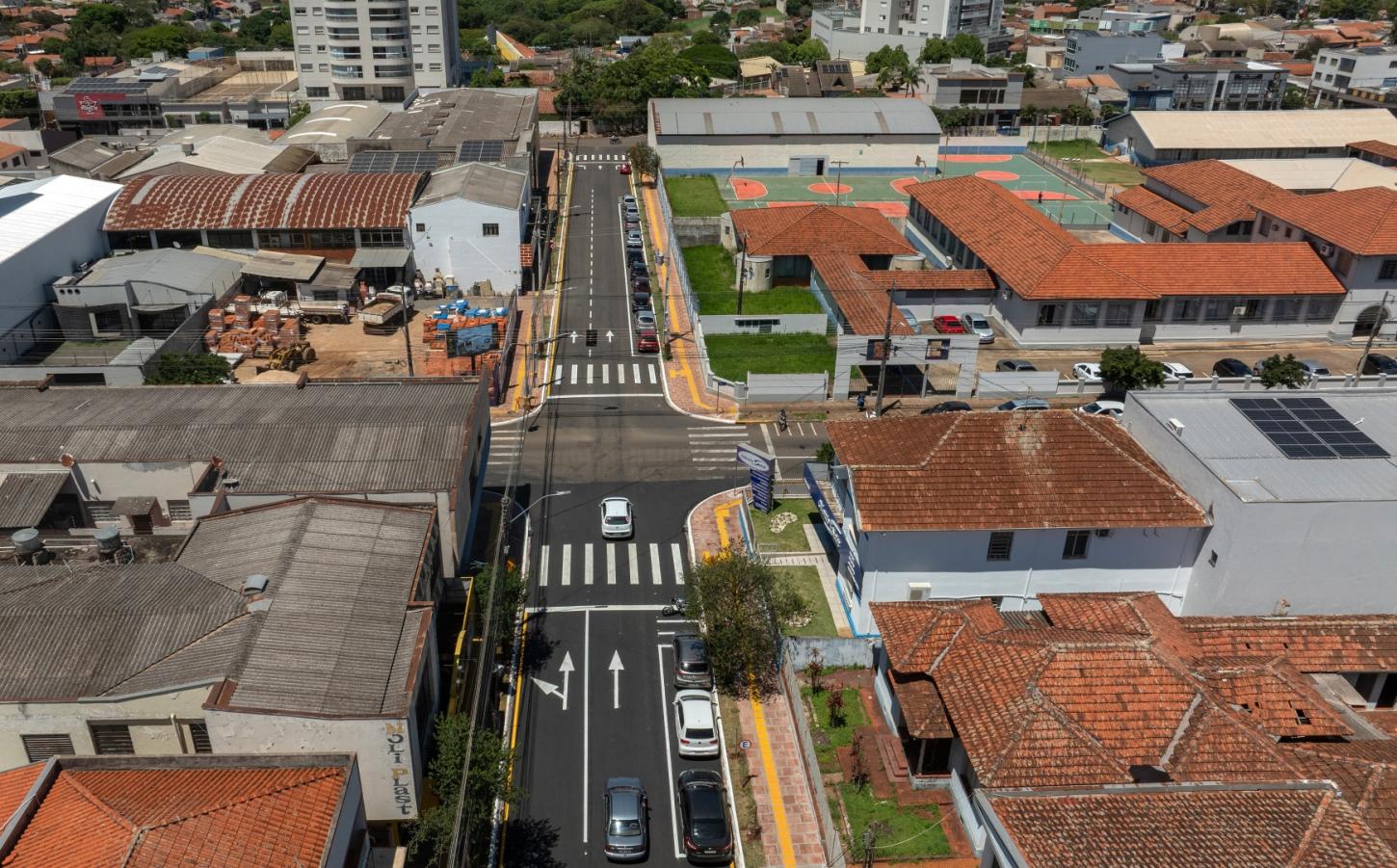 Revitalização da Rua Andorinhas, em Arapongas, é finalizada