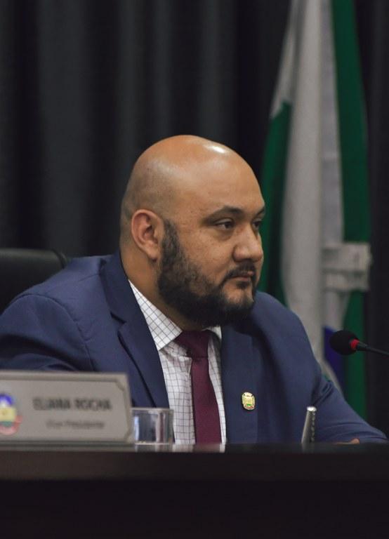 Vereador cobra soluções para problemas de alagamento no Residencial Interlagos