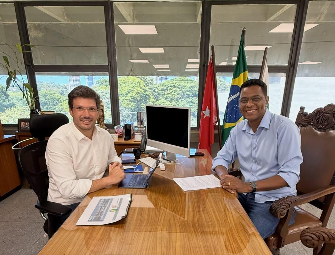 TIAGO AMARAL AVANÇA COM FORÇA TOTAL: ASFALTO HISTÓRICO NO LINDÓIA E OPERAÇÃO CIDADE SEGURA CONSOLIDAM LONDRINA ENTRE AS MAIS ORGANIZADAS E PROTEGIDAS DO BRASIL
