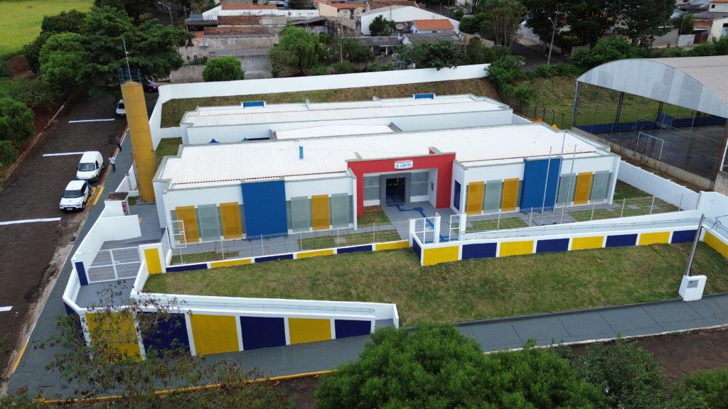 Prefeitura destrava obra parada há dez anos e entrega CMEI no Núcleo Afonso Camargo