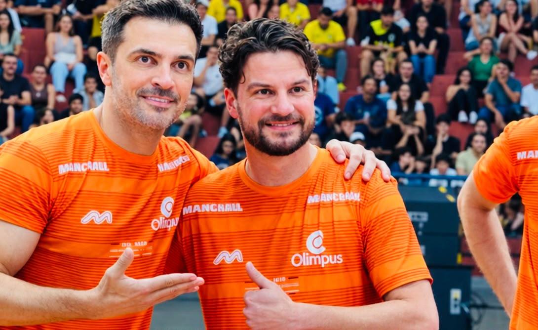 Rafael Cita participa de jogo festivo com Falcão e Amaral